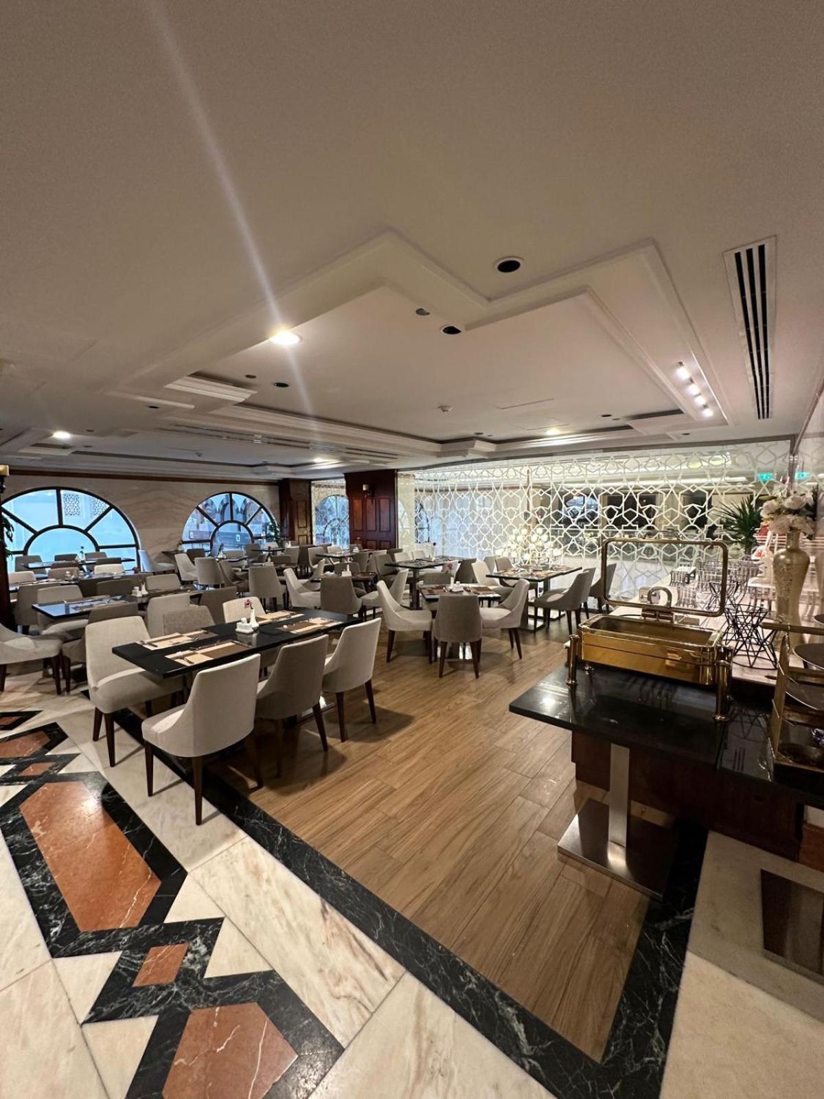 Hotel Emaar Royal